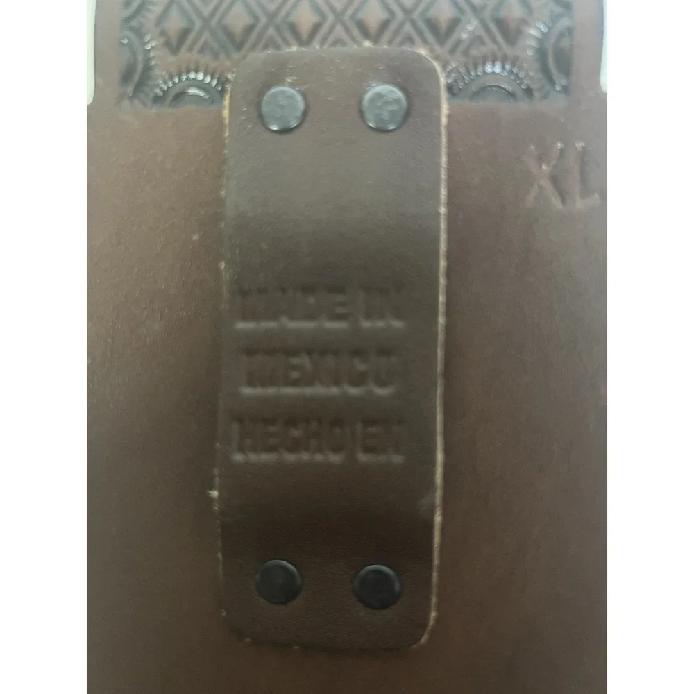 Western Cowhide Leather Western Phone Holder Grips From The Belt Color Brown
